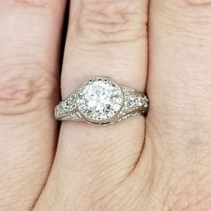 Whirlwind Round Cut White Topaz